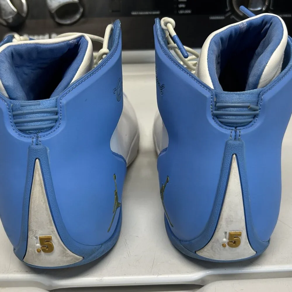 Air Jordan Carmelo - Picture 3 of 6